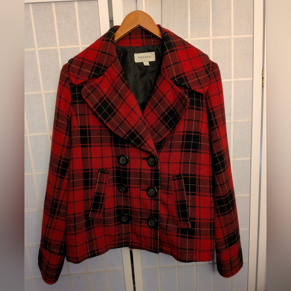 Women's Merona Buffalo Red & Black Plaid Coat / Jacket / Pea Coat, Size Large